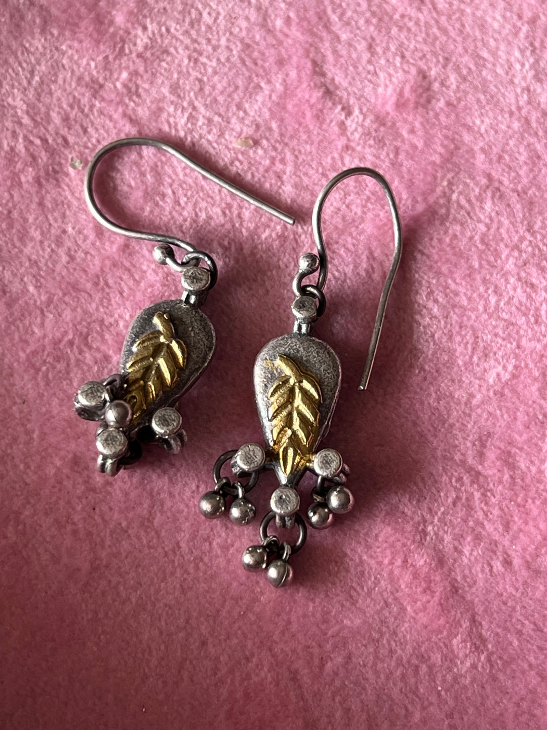 Elegant Dual Tone Black Beads Set - Subtle Sophistication