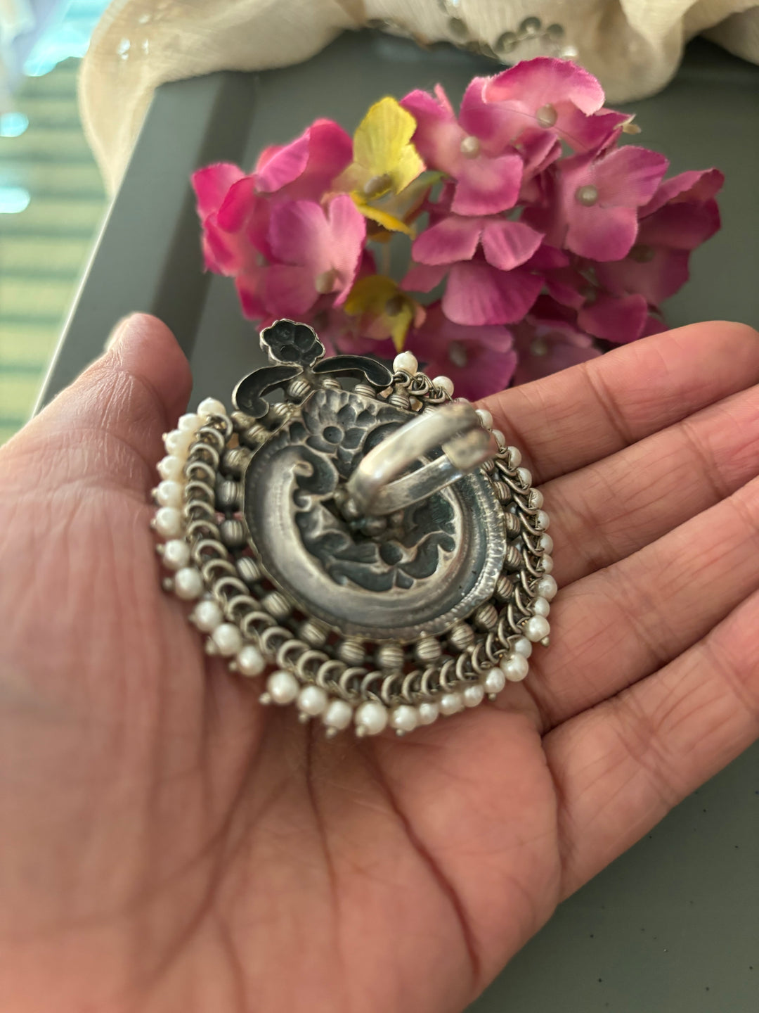 Statement Pearl Clustered Ring - A Touch of Timeless Beauty