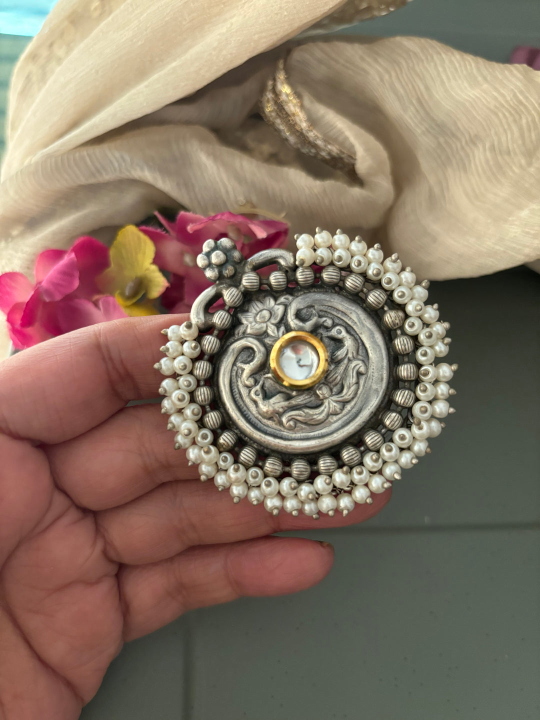 Statement Pearl Clustered Ring - A Touch of Timeless Beauty