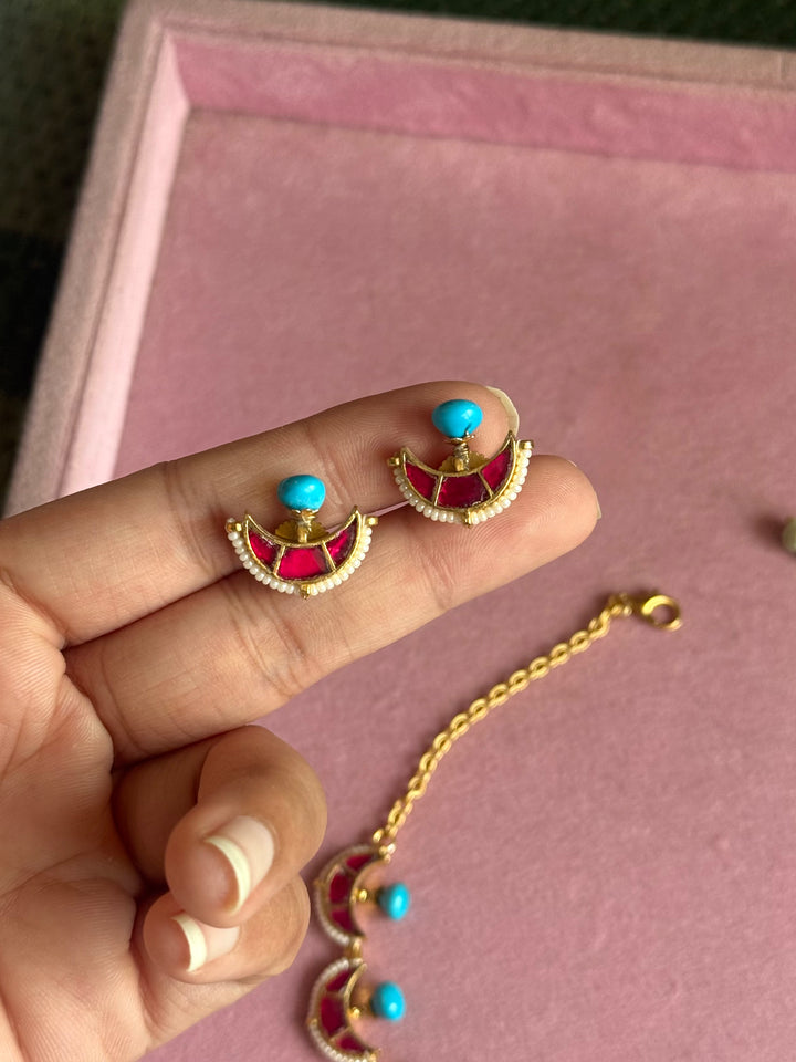 Jadau Turquoise Moon and Pearl Choker Set