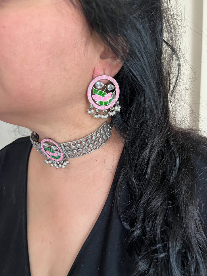 Elegant Enamelled Choker Necklace Set