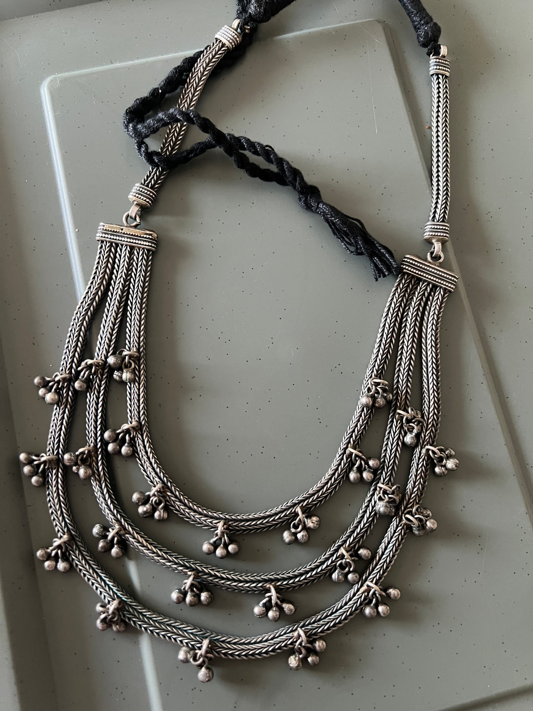 Exquisite Three-Layered Ghungroo Necklace - Vintage Elegance