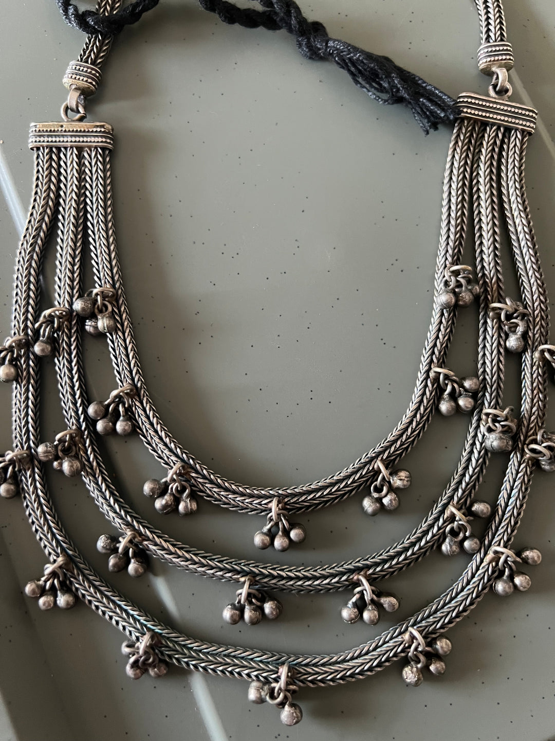Exquisite Three-Layered Ghungroo Necklace - Vintage Elegance