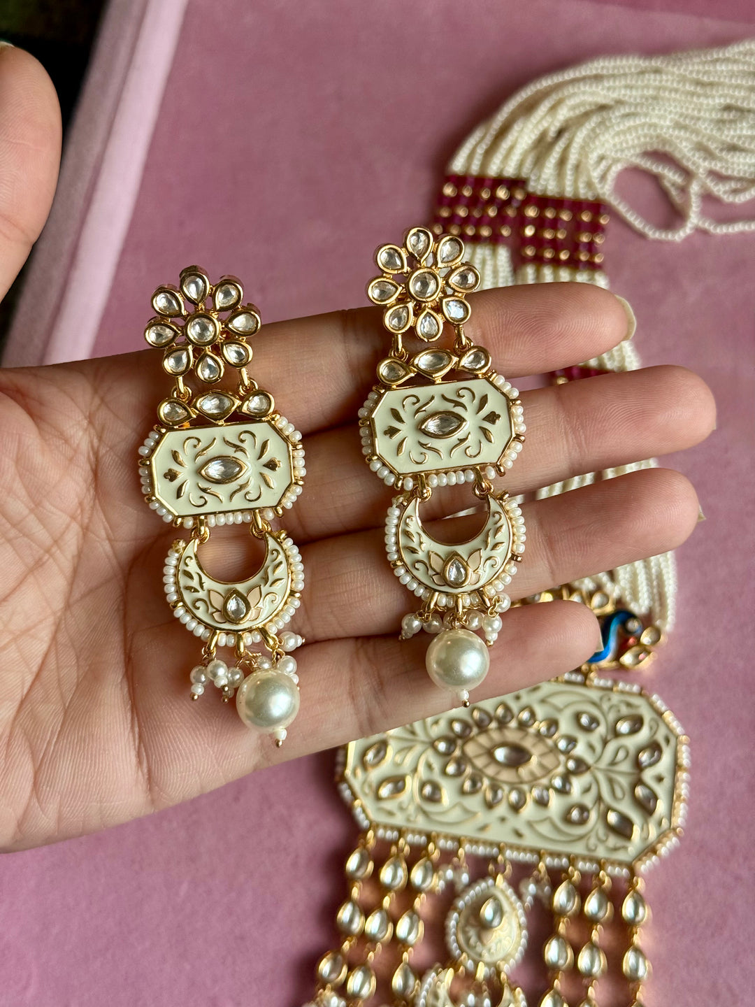 White Enamel Peacock Pendant Pearl Mala Set