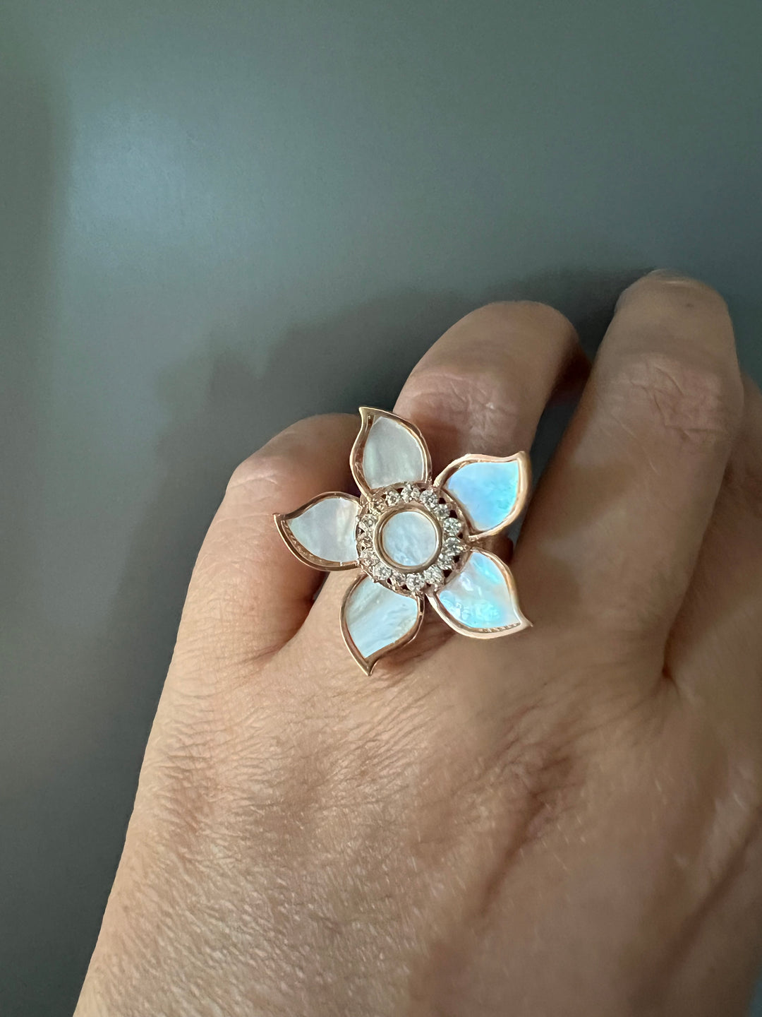 MOP Flower Ring