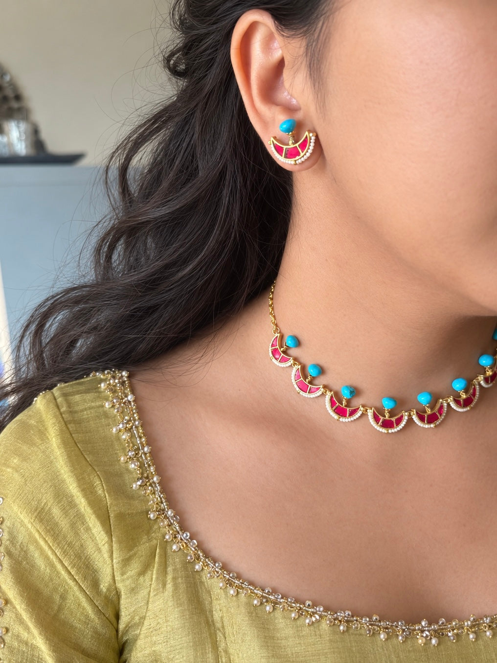 Jadau Turquoise Moon and Pearl Choker Set