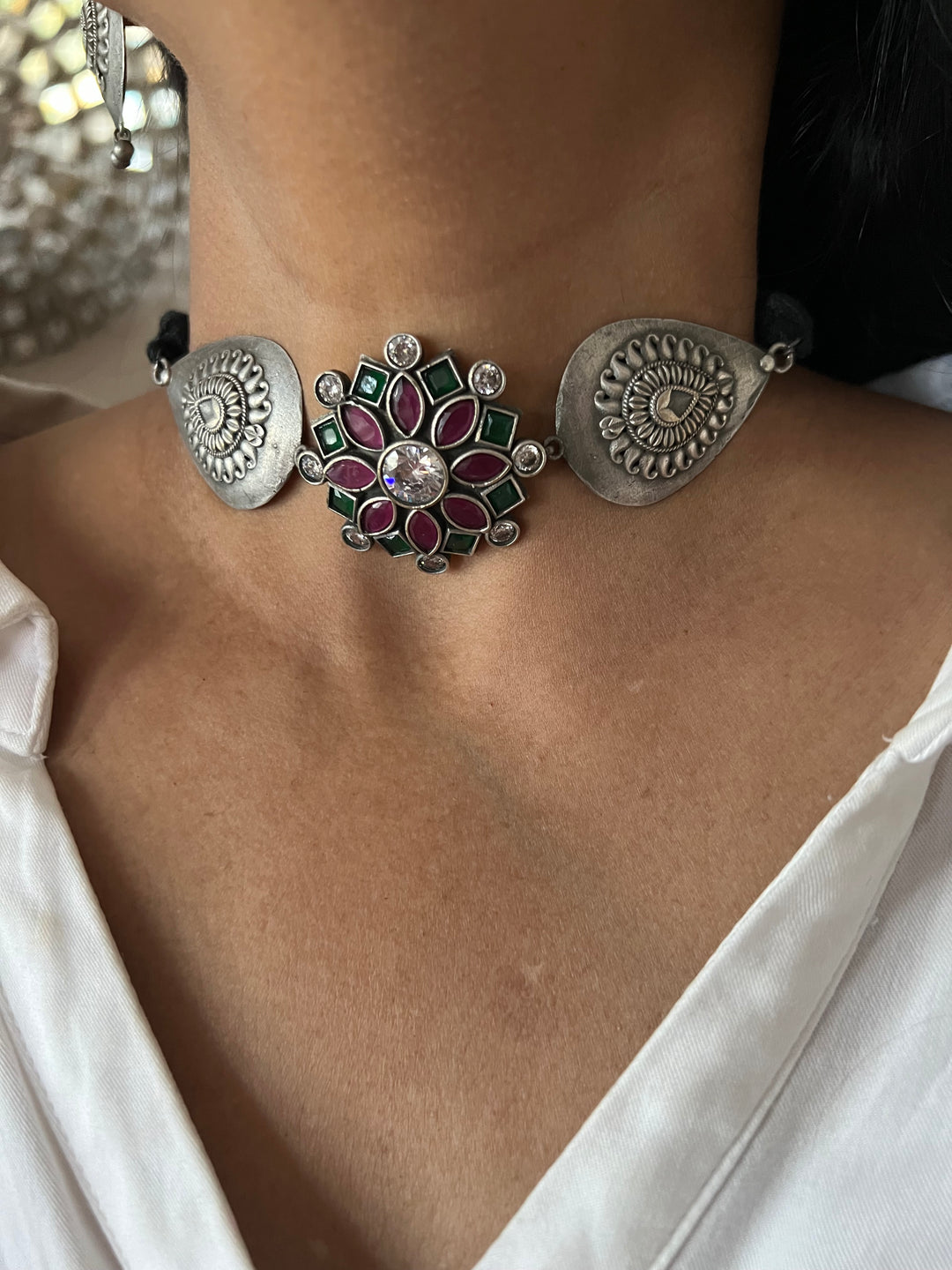 Multicoloured Vintage Choker with Studs