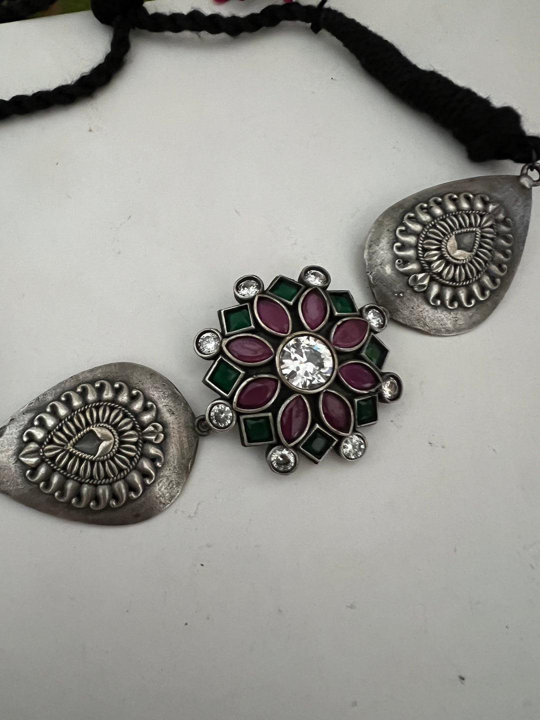 Multicoloured Vintage Choker with Studs