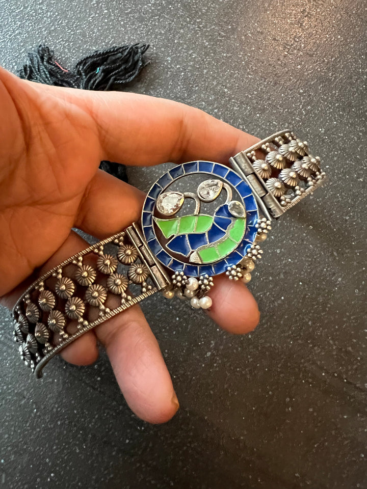 Elegant Enamelled Choker Necklace Set