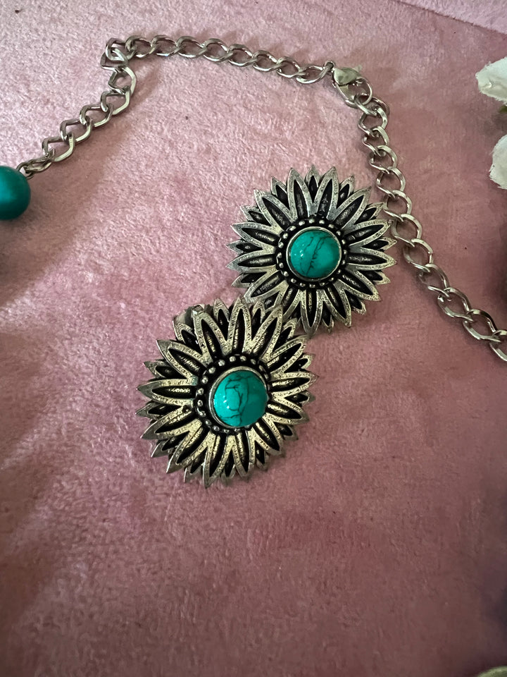 Elegant Blue & Silver Beaded Necklace with Statement Studs