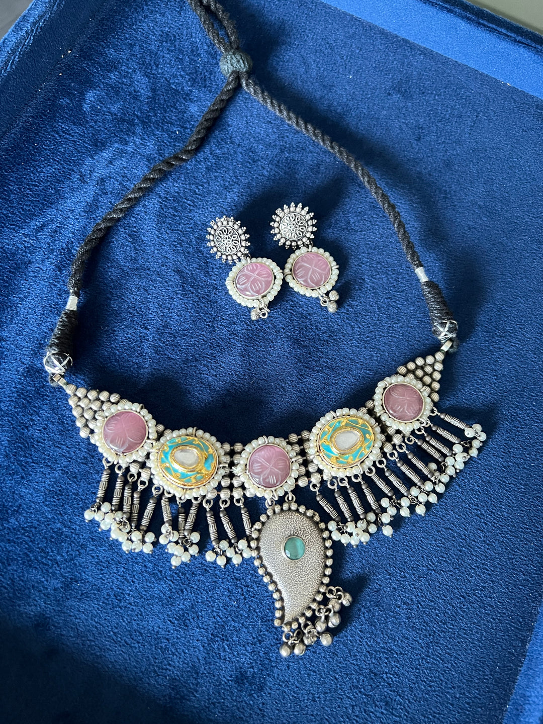 Artisan-Crafted Fusion Necklace Set - Brass Beauty