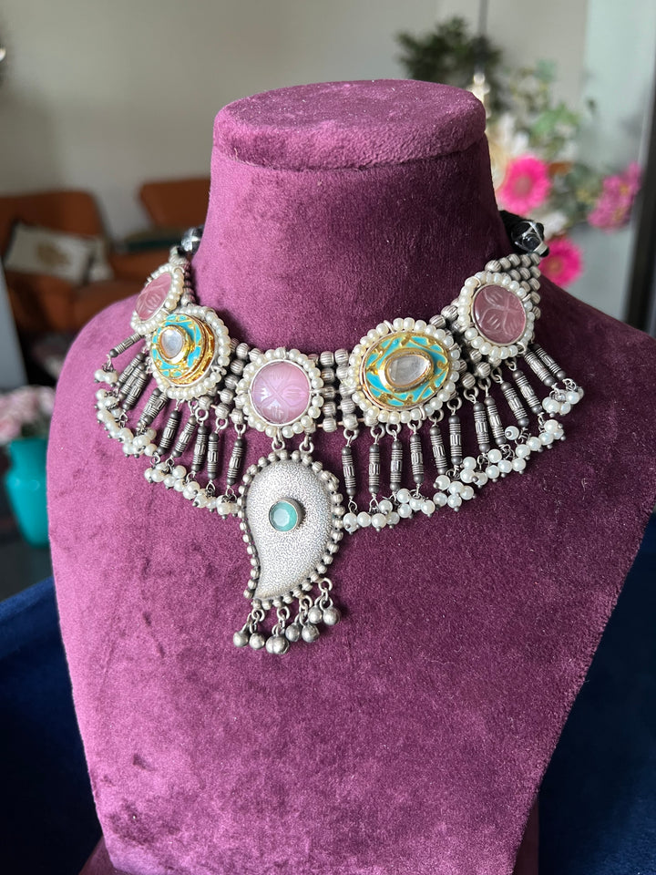 Artisan-Crafted Fusion Necklace Set - Brass Beauty