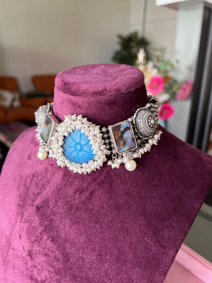 Exquisite Carved Stone Fusion Necklace Set - Premium Brass Craftsmanship