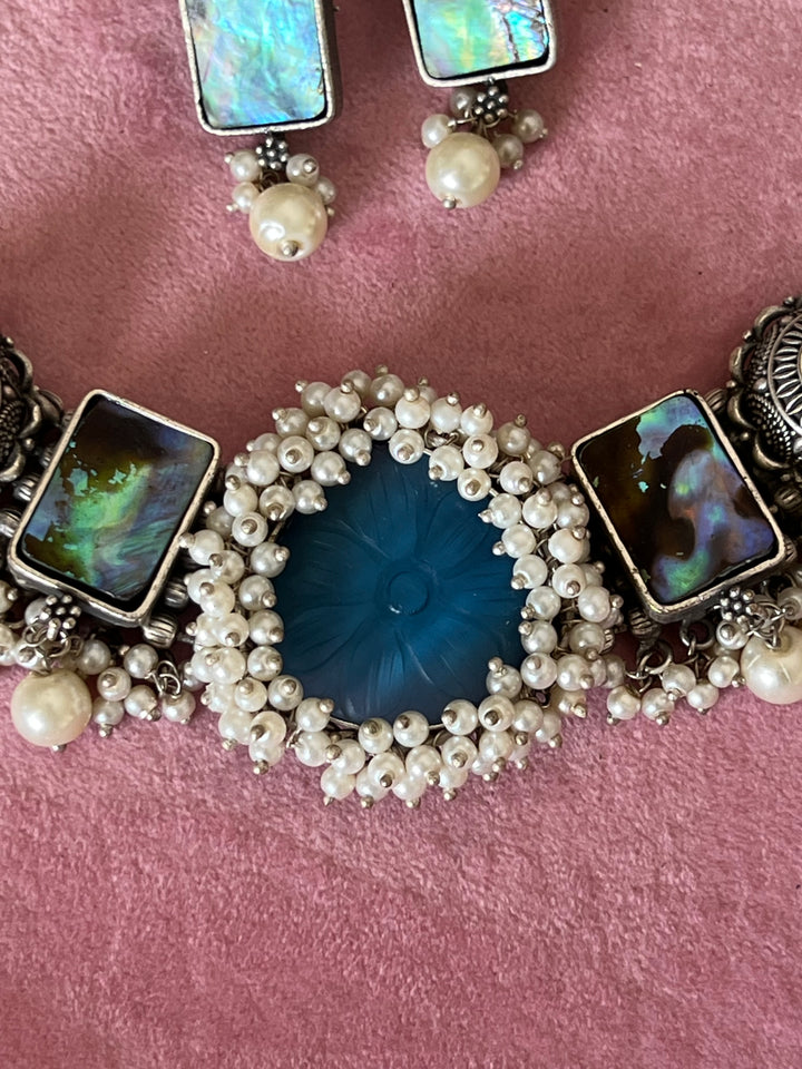 Exquisite Carved Stone Fusion Necklace Set - Premium Brass Craftsmanship