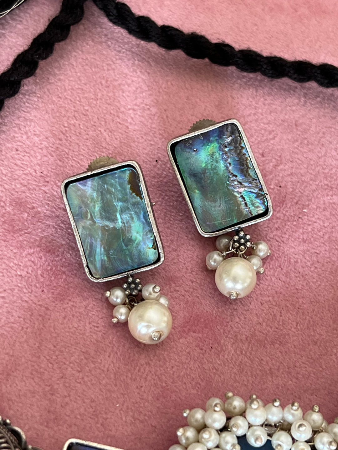 Exquisite Carved Stone Fusion Necklace Set - Premium Brass Craftsmanship