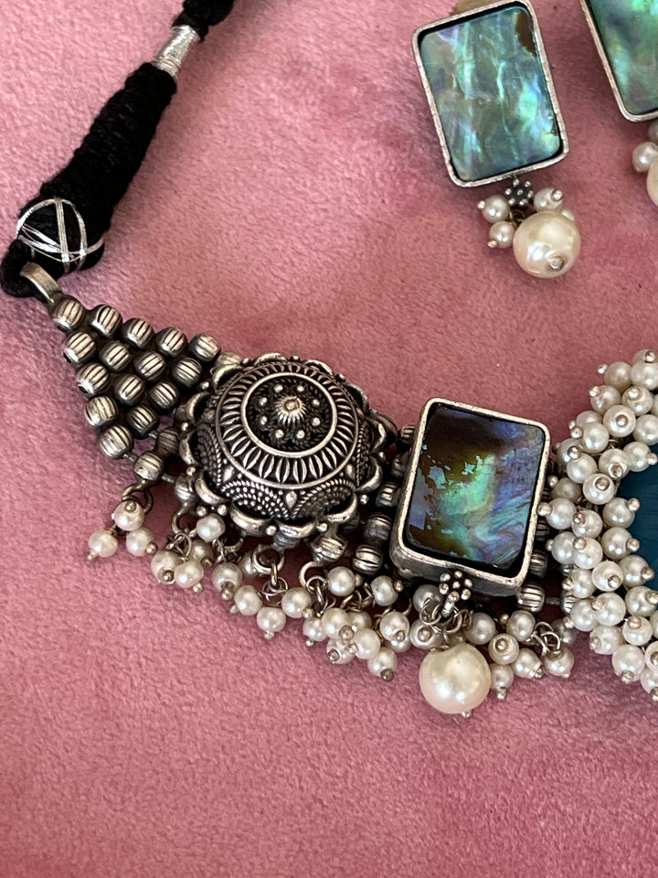 Exquisite Carved Stone Fusion Necklace Set - Premium Brass Craftsmanship