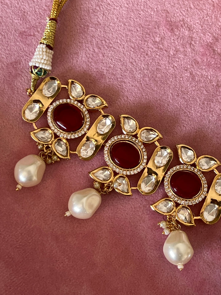Elegant Kundan Choker Necklace Set with Red Stones and Pearls
