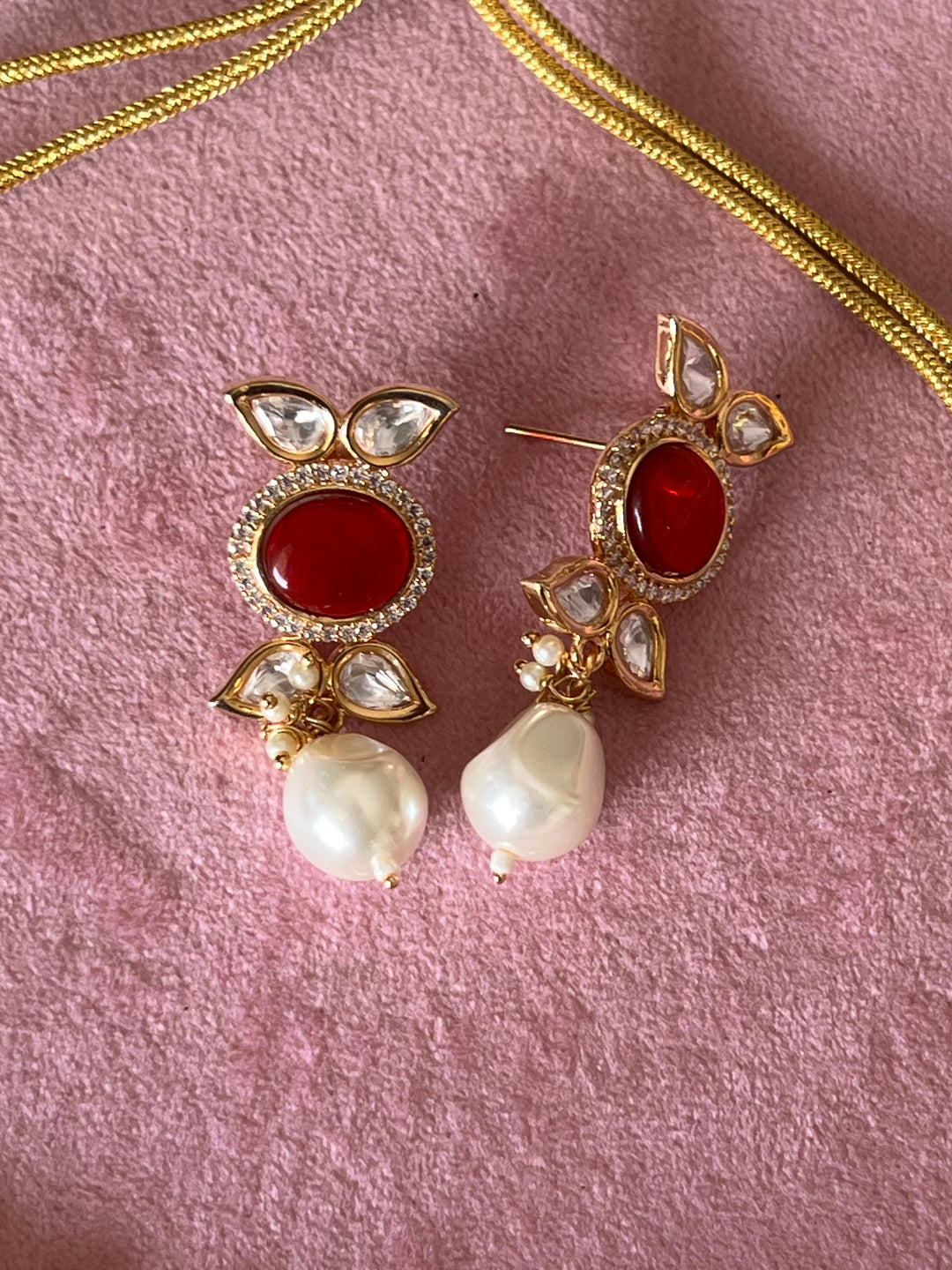 Elegant Kundan Choker Necklace Set with Red Stones and Pearls