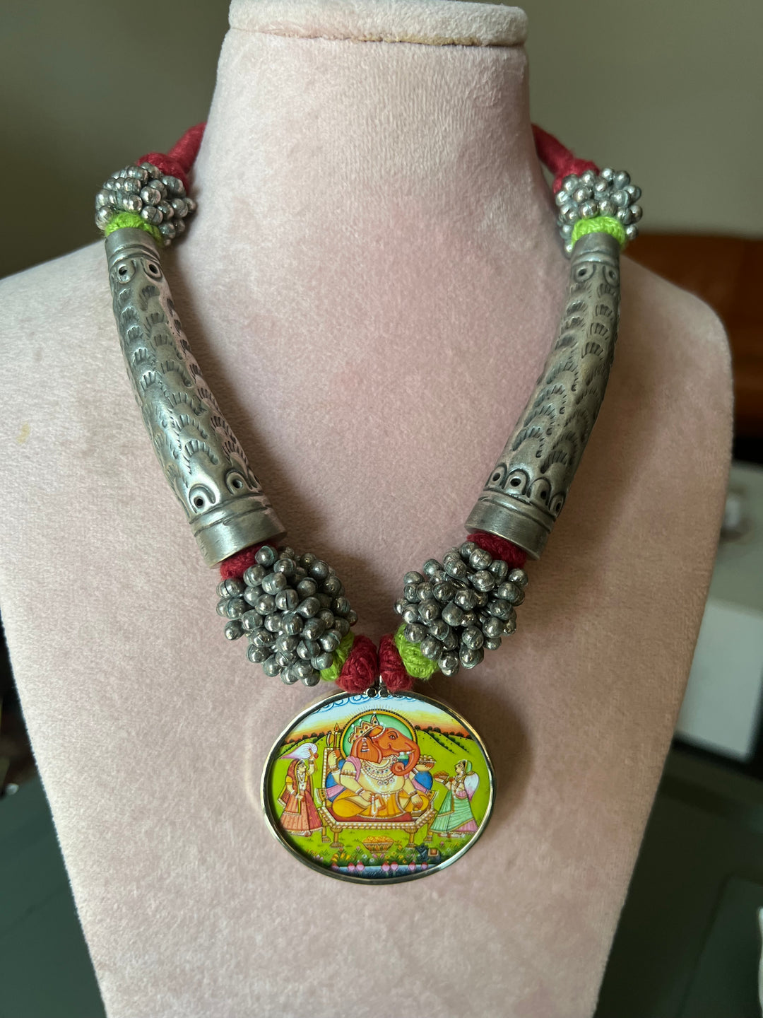 Antique Hand Painted Pendant Hasli Necklace - Premium Quality Craftsmanship