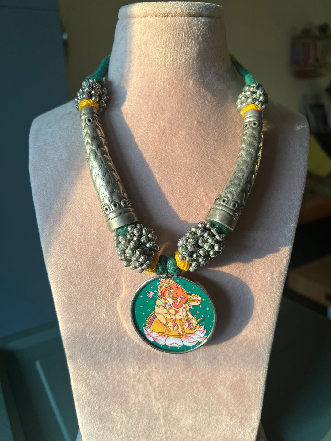 Antique Hand Painted Pendant Hasli Necklace - Premium Quality Craftsmanship