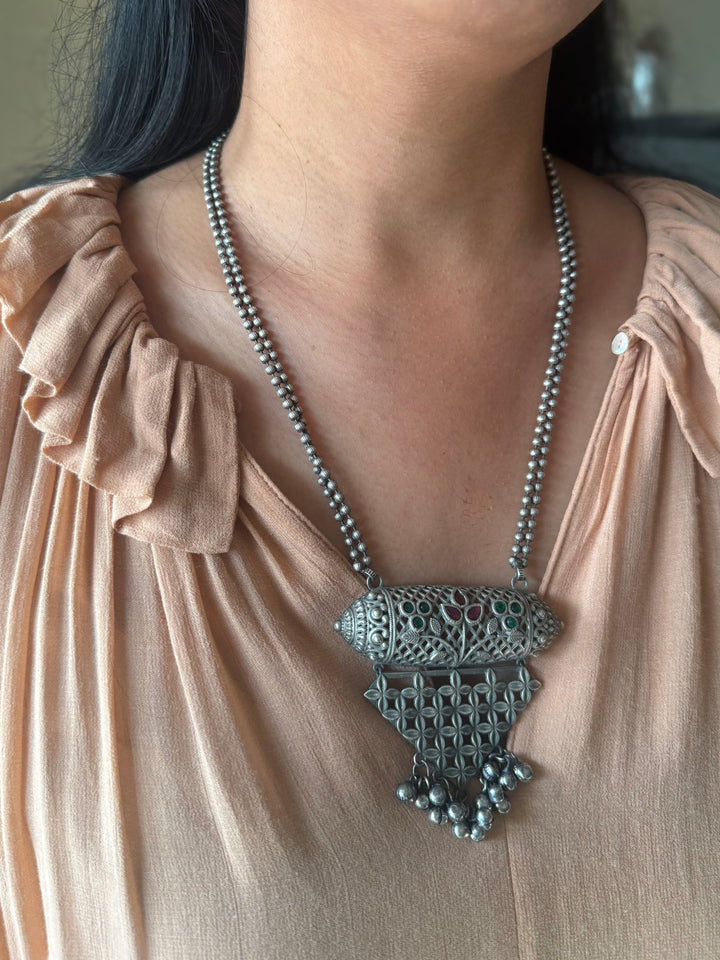 Oxidized Brass Antique Necklace: Handcrafted Silver Replica