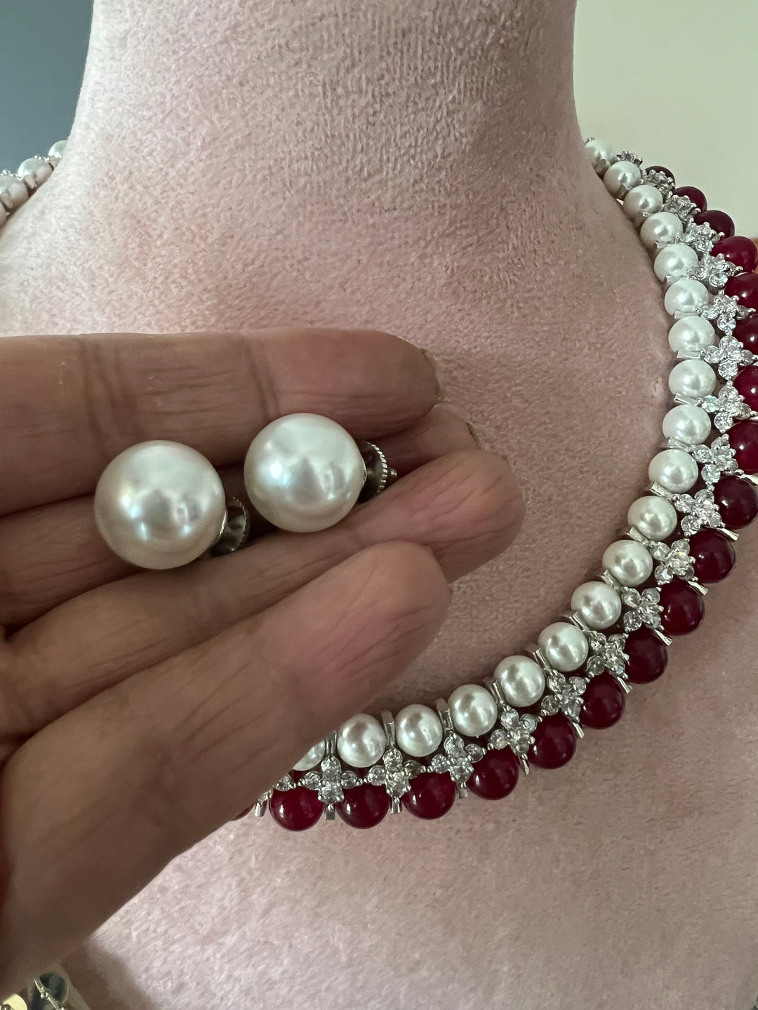 Elegant Necklace Set - Unmatched Quality and Style