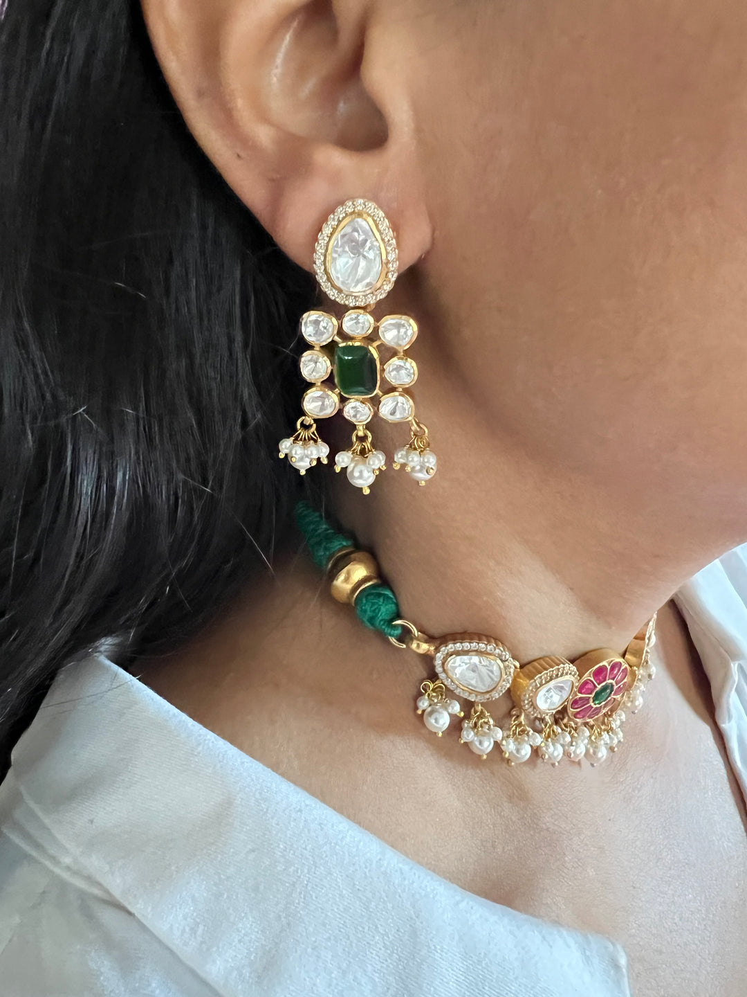 Light and Elegant Kundan Choker Necklace Set – Perfect for Destination Weddings