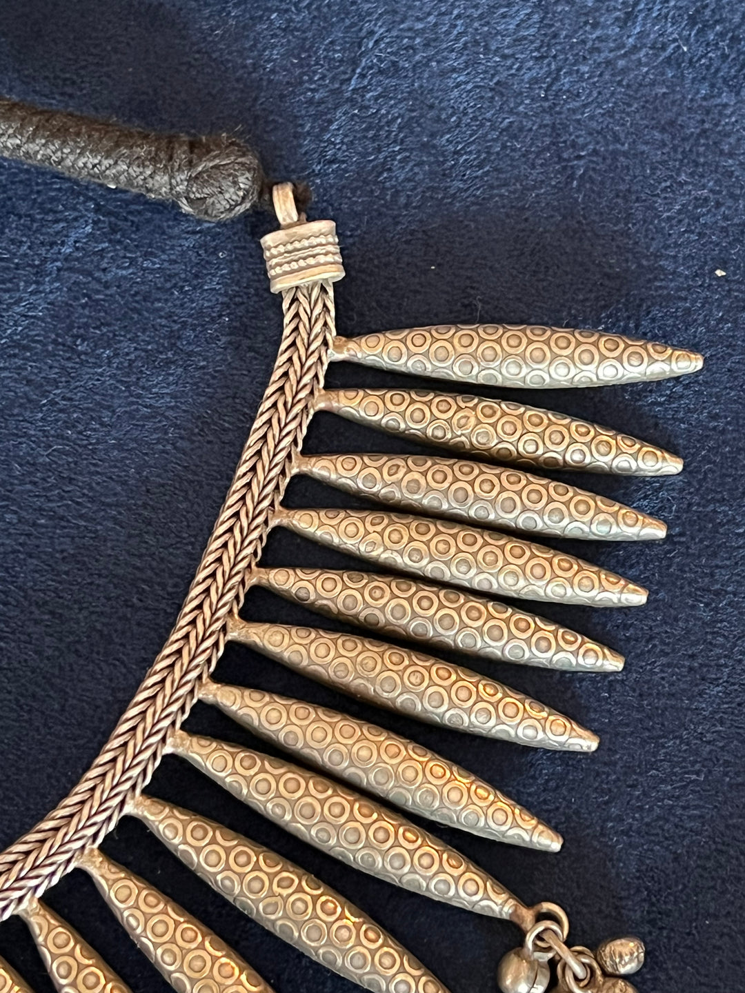 Exquisite Antique Collar Necklace - A Timeless Treasure!