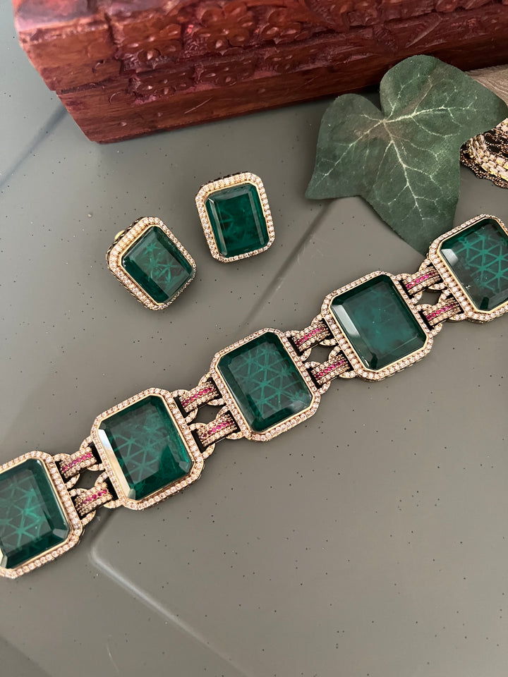 Elegant Choker Necklace Set - Unmatched Quality and Style