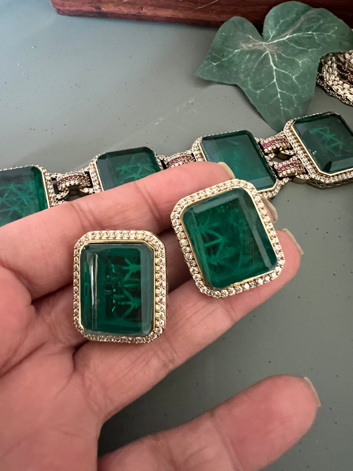 Elegant Choker Necklace Set - Unmatched Quality and Style