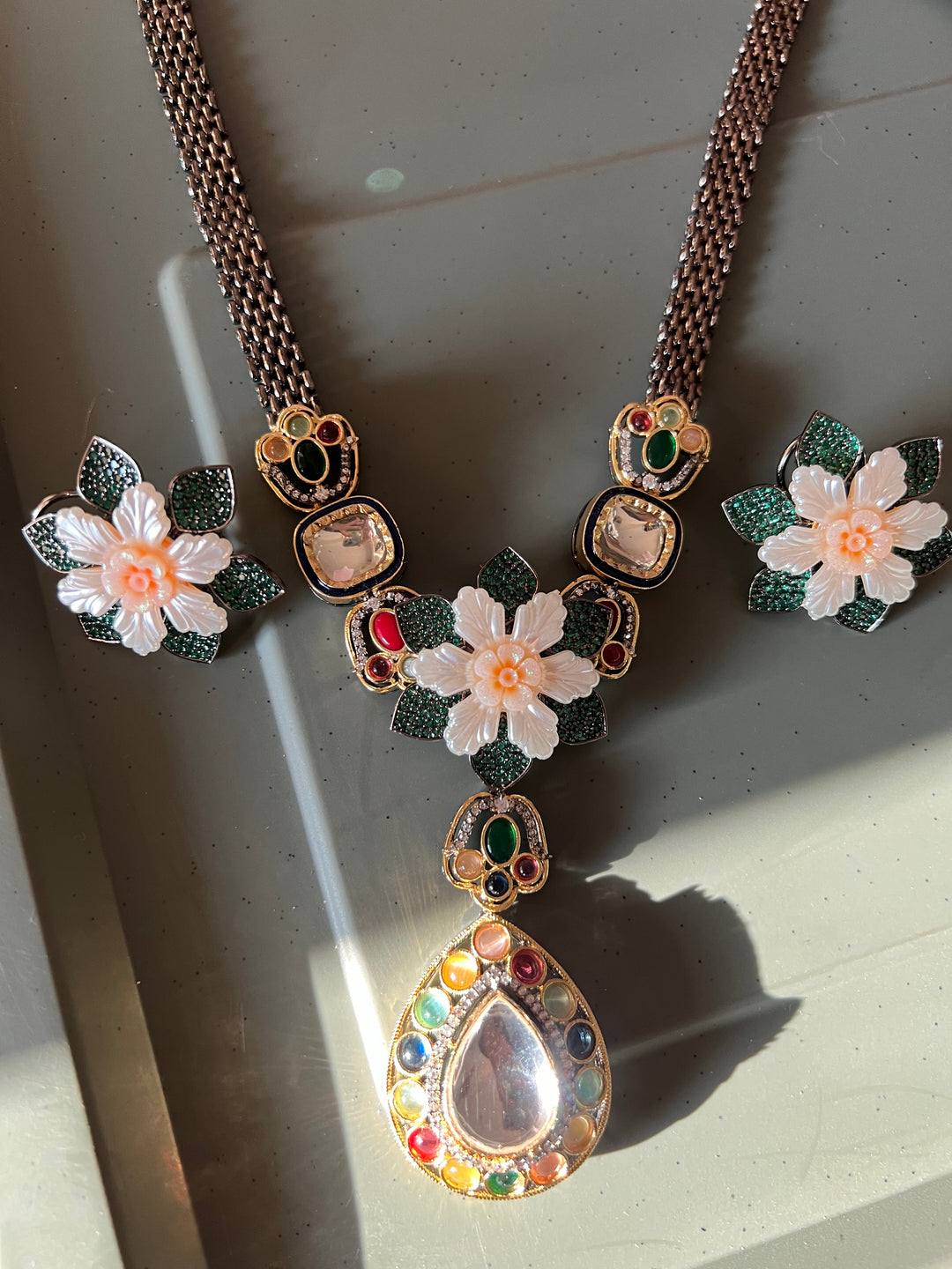 Elegant Necklace Set - Unmatched Quality and Style