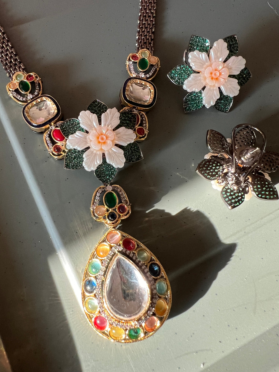 Elegant Necklace Set - Unmatched Quality and Style