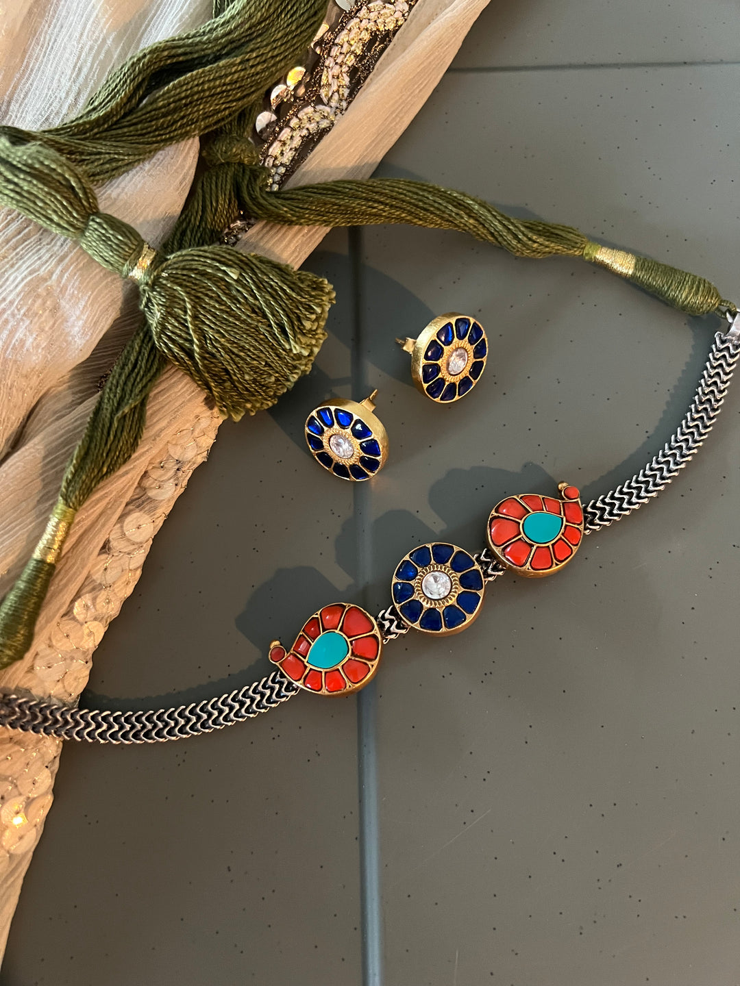 Light and Elegant 925 Silver Kundan Choker Necklace Set – Perfect for Destination Weddings