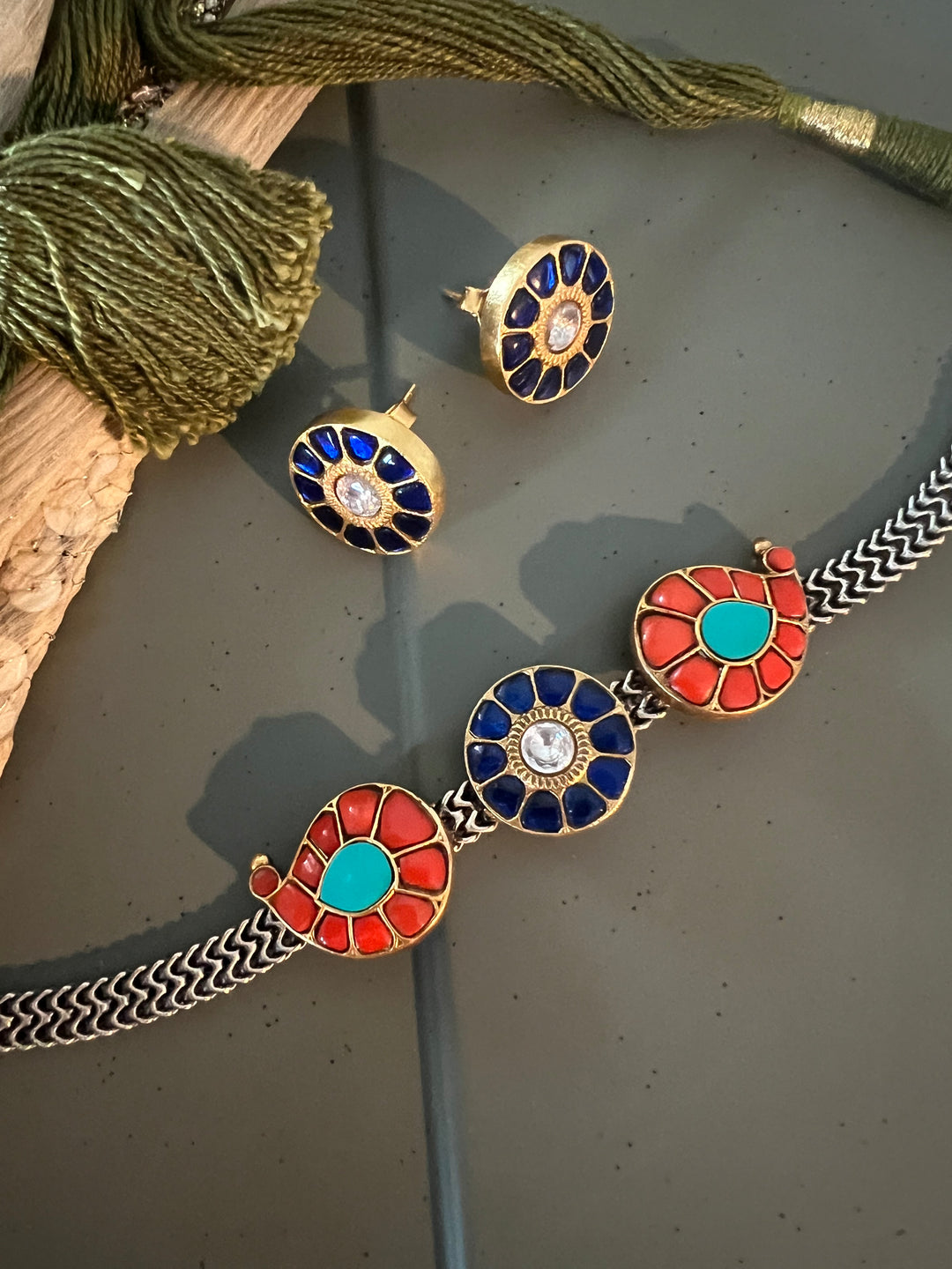 Light and Elegant 925 Silver Kundan Choker Necklace Set – Perfect for Destination Weddings