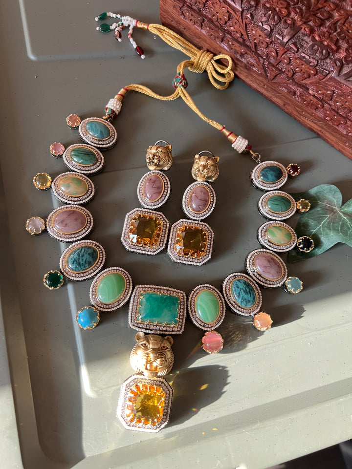 Elegant Fusion Necklace Set - Unmatched Quality and Style