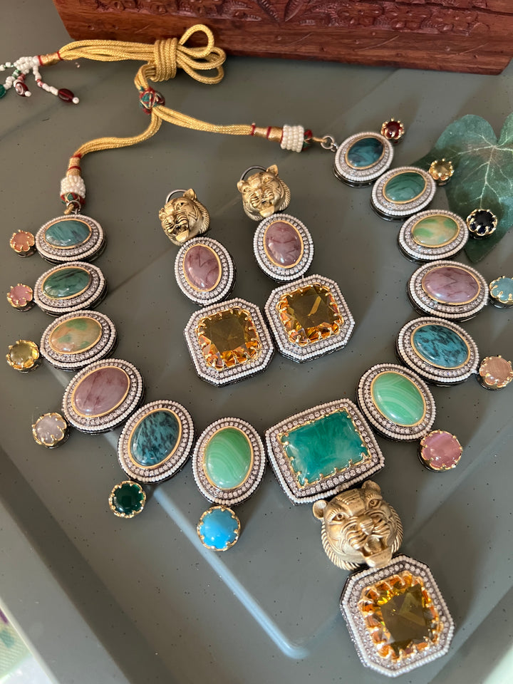 Elegant Fusion Necklace Set - Unmatched Quality and Style