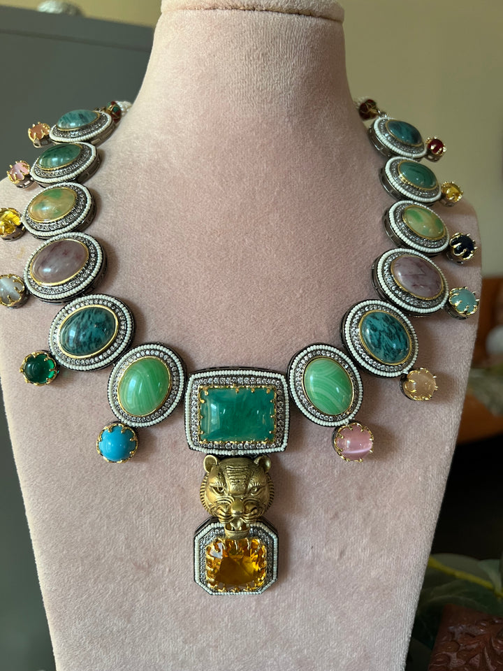 Elegant Fusion Necklace Set - Unmatched Quality and Style