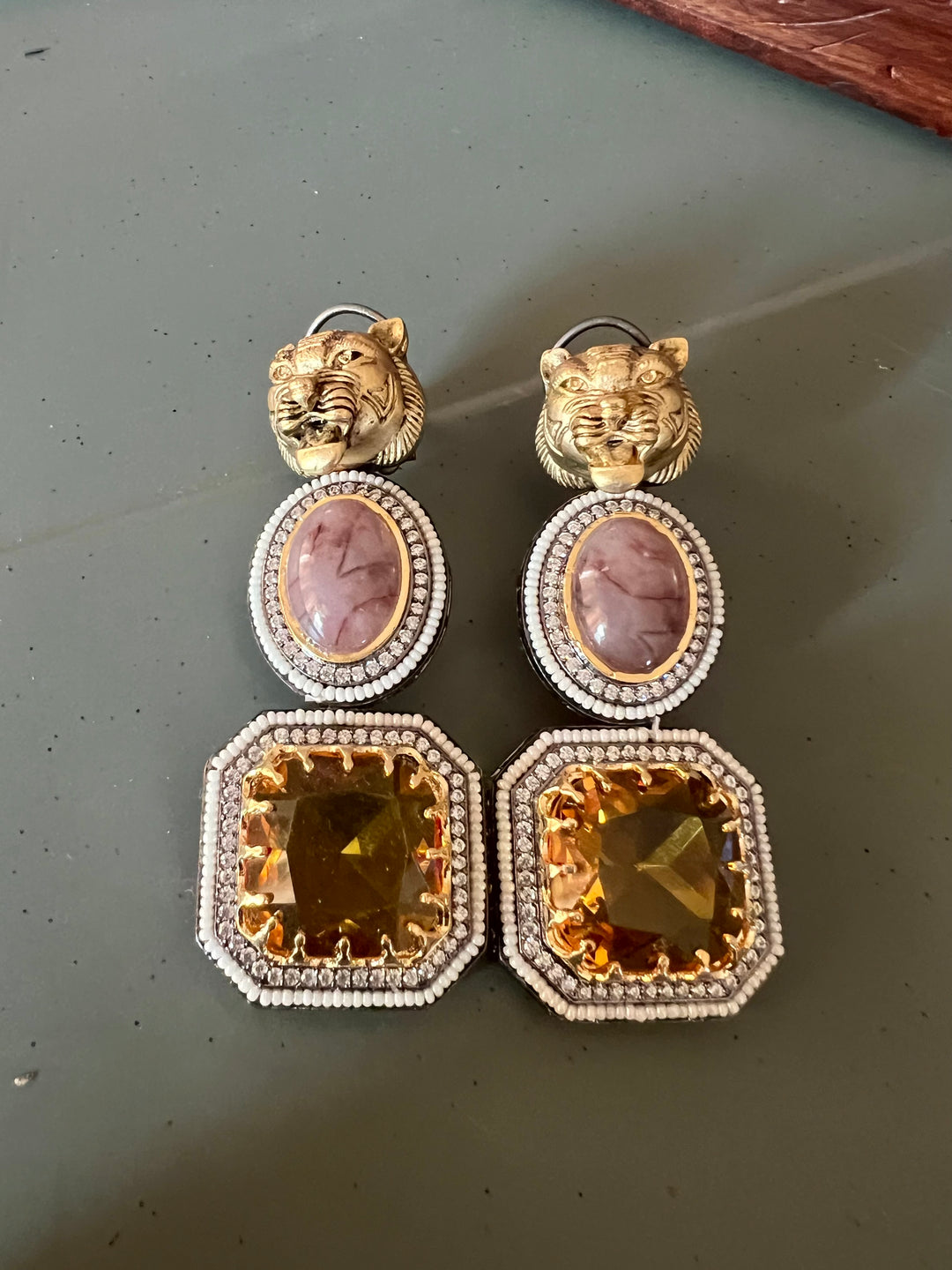 Elegant Fusion Necklace Set - Unmatched Quality and Style