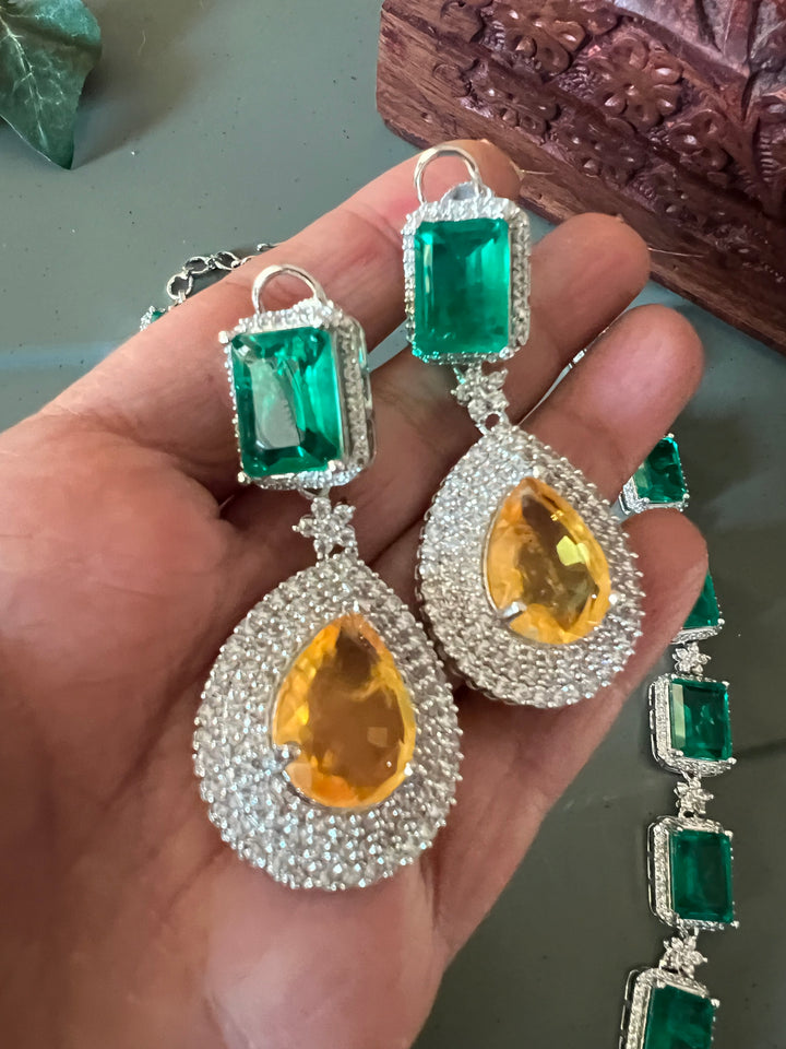 Exquisite Doublet Stone Necklace Set - Elevate Your Elegance