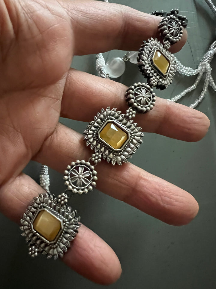 Antique Brass Choker – Flexible & Elegant