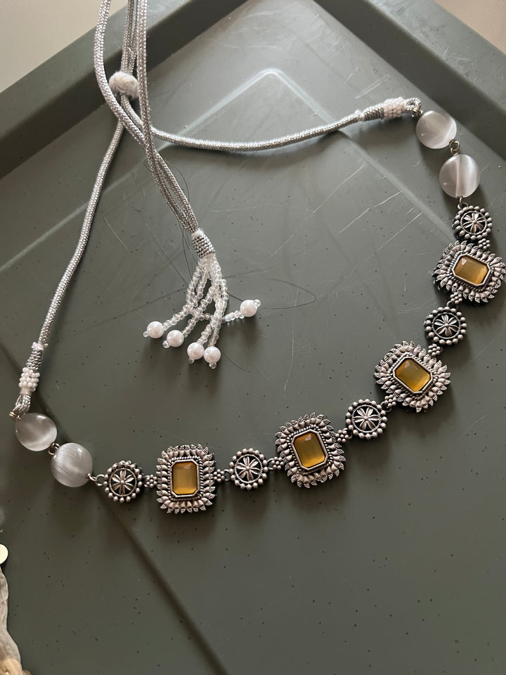 Antique Brass Choker – Flexible & Elegant