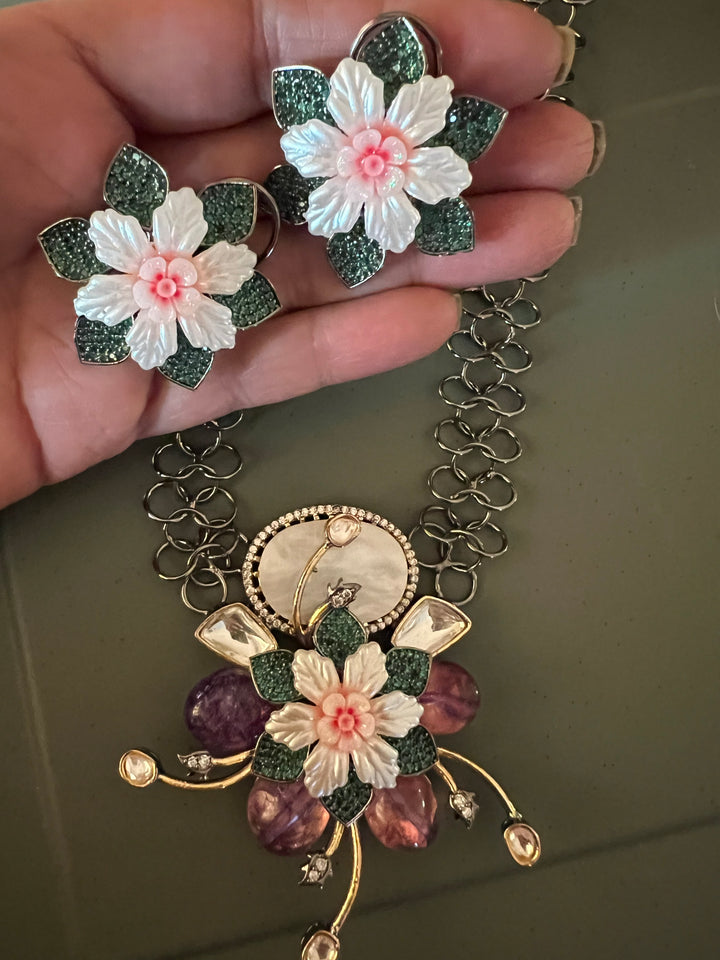 Elegant Necklace Set - Unmatched Quality and Style