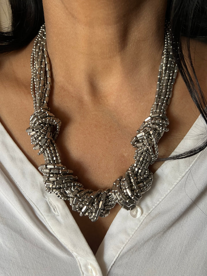 Knotty Beads Necklace