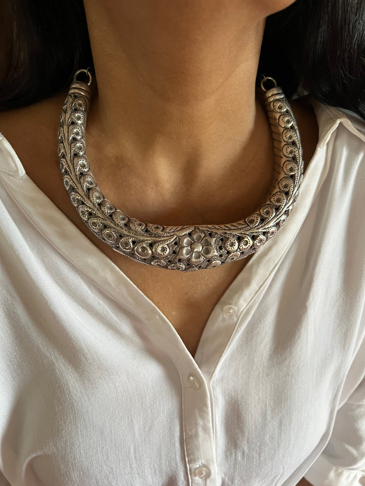 Statement Tribal Hasli Necklace
