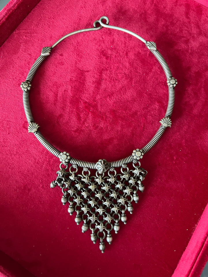 Exquisite Hasli Necklace - Premium Quality Craftsmanship