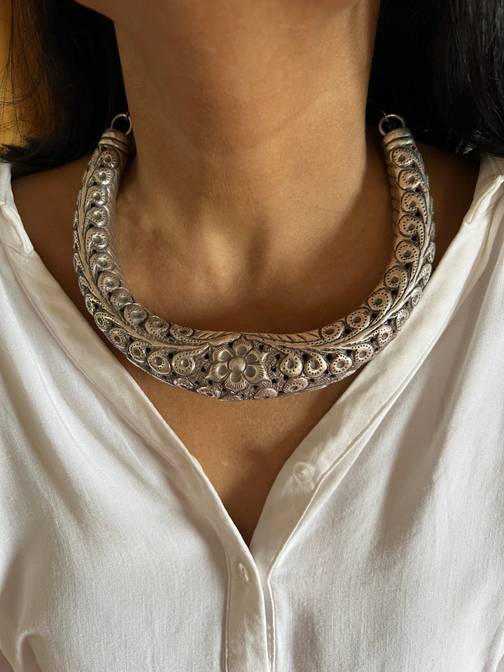 Statement Tribal Hasli Necklace