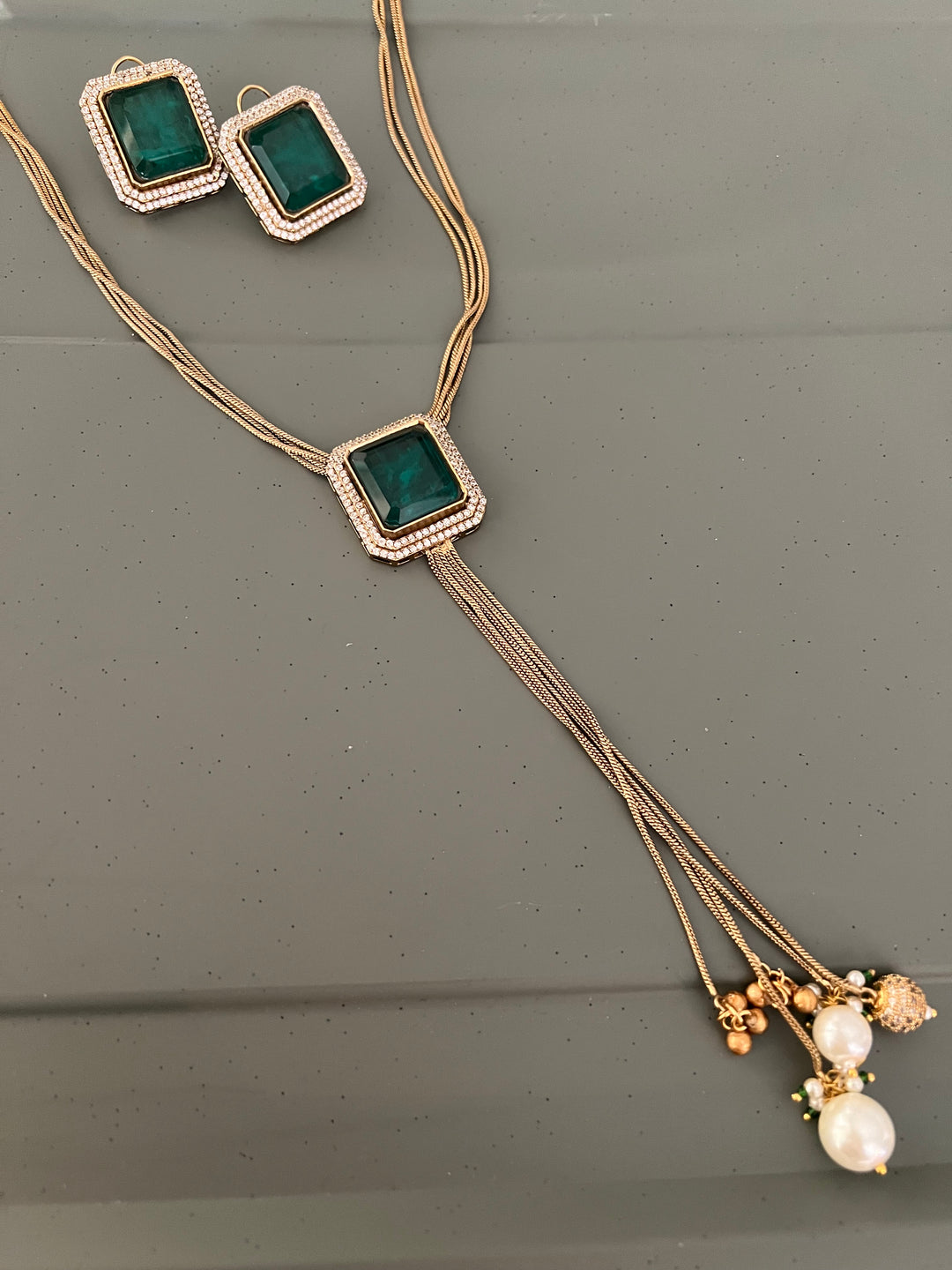 Elegant Necklace Set - Unmatched Quality and Style