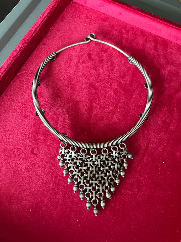 Exquisite Hasli Necklace - Premium Quality Craftsmanship