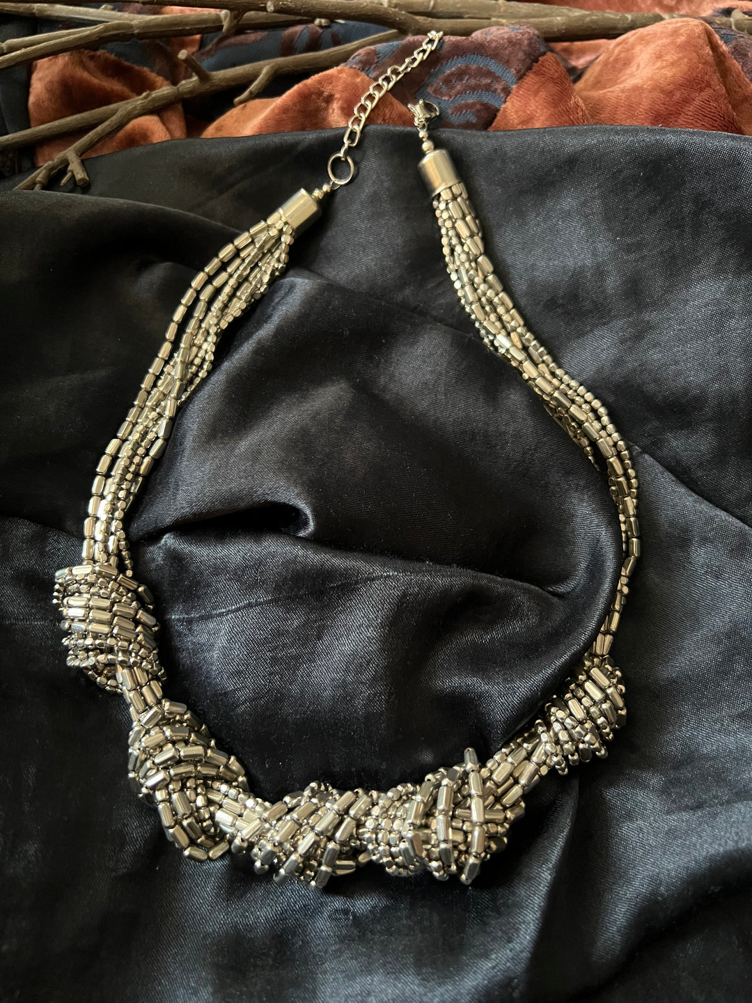 Knotty Beads Necklace