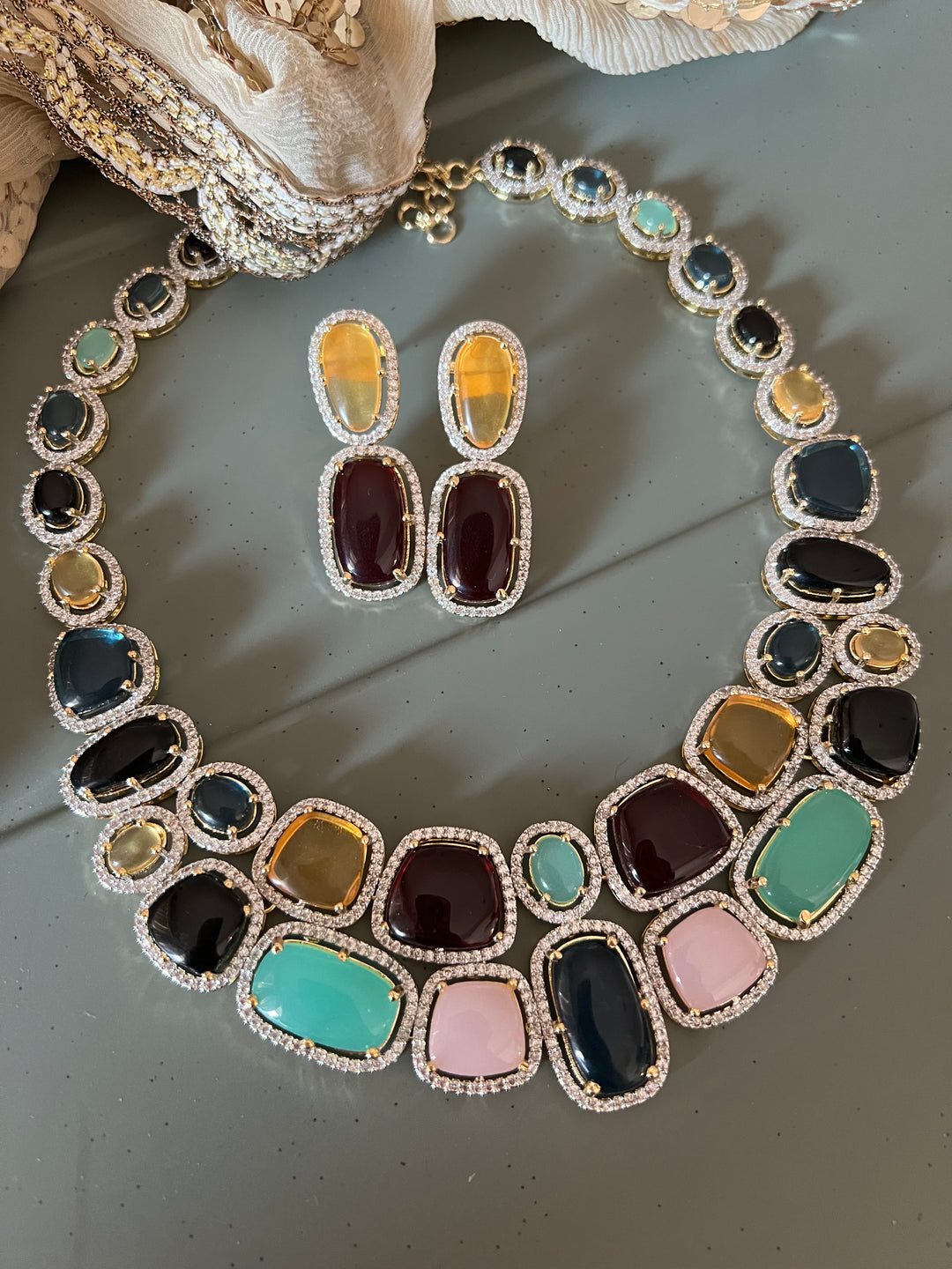 Elegant Necklace Set - Unmatched Quality and Style